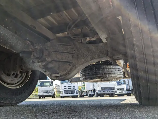 いすゞ フォワード 2PG-FRR90S1(2WD)の写真10