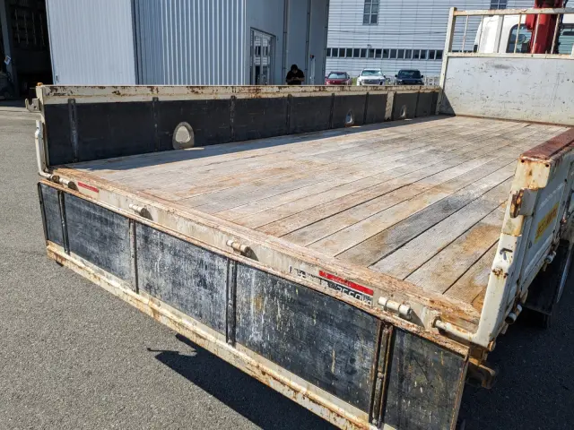 いすゞ フォワード 2PG-FRR90S1(2WD)の写真15