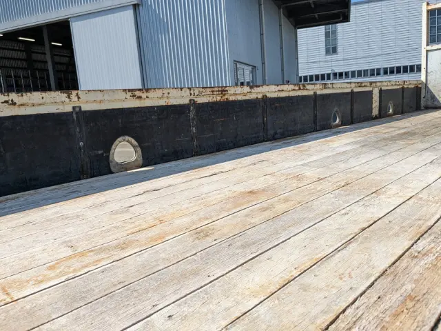 いすゞ フォワード 2PG-FRR90S1(2WD)の写真21