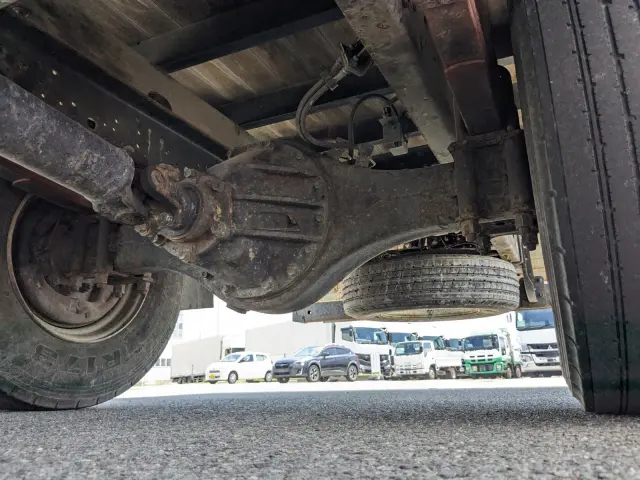 いすゞ フォワード 2PG-FRR90S1(2WD)の写真10