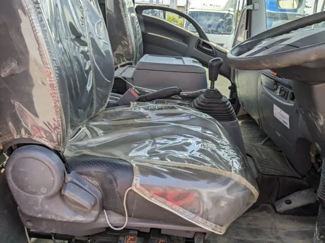 いすゞ フォワード 2PG-FRR90S1(2WD)の写真27