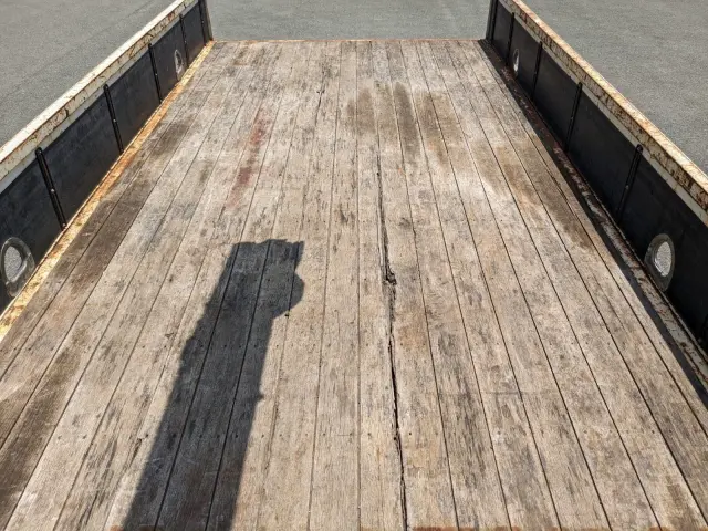 いすゞ フォワード 2PG-FRR90S1(2WD)の写真17