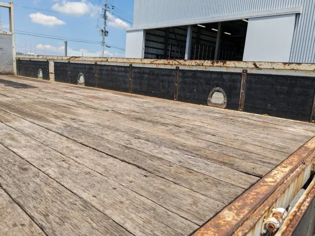 いすゞ フォワード 2PG-FRR90S1(2WD)の写真18