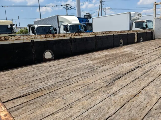 いすゞ フォワード 2PG-FRR90S1(2WD)の写真19