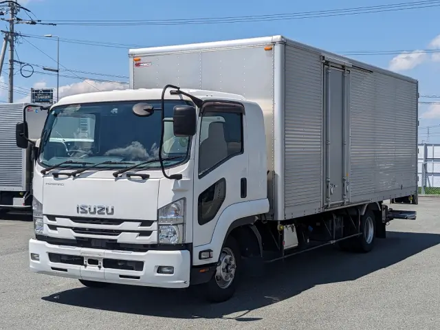 いすゞ フォワード 2PG-FRR90S2(2WD)の写真1