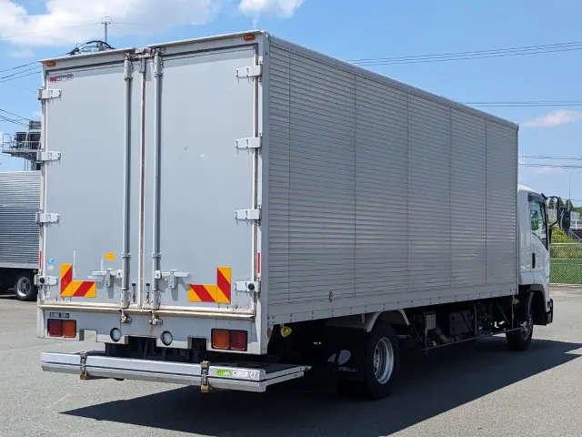 いすゞ フォワード 2PG-FRR90S2(2WD)の写真5