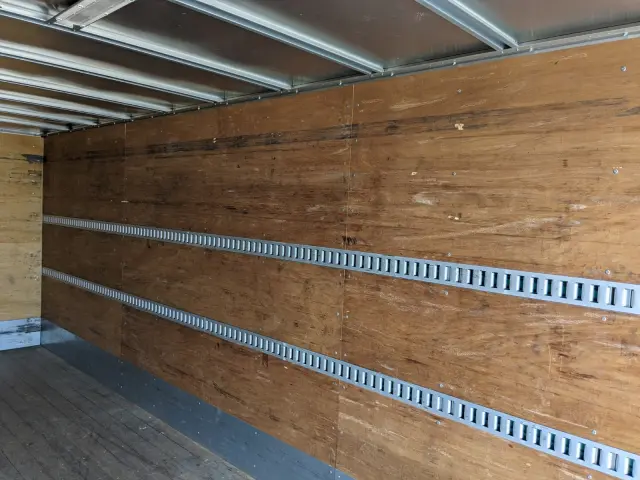 いすゞ フォワード 2PG-FRR90S2(2WD)の写真27