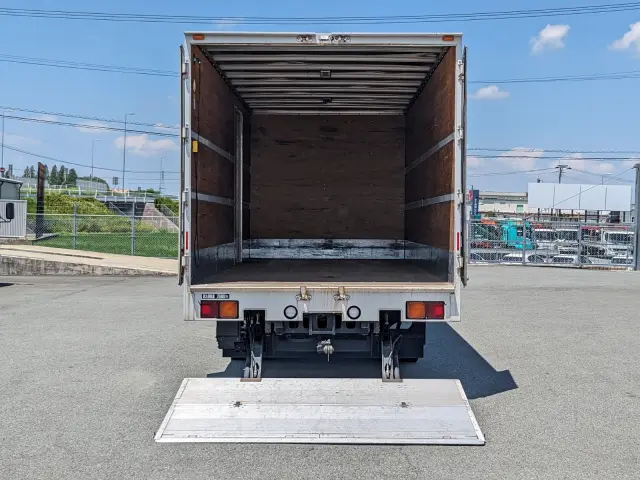 いすゞ フォワード 2PG-FRR90S2(2WD)の写真30