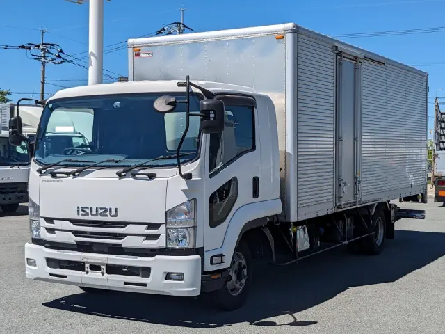 いすゞ フォワード 2PG-FRR90S2(2WD)の写真1