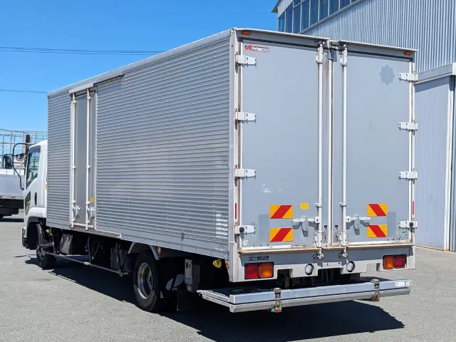 いすゞ フォワード 2PG-FRR90S2(2WD)の写真4