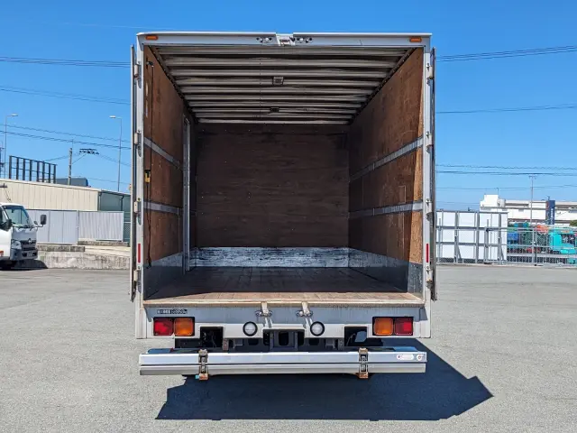 いすゞ フォワード 2PG-FRR90S2(2WD)の写真9