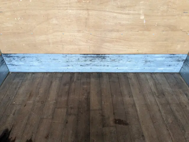 いすゞ フォワード 2PG-FRR90S2(2WD)の写真24