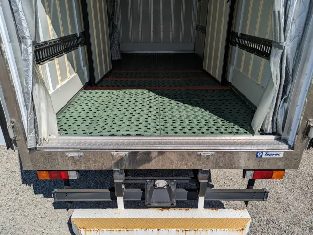 三菱 キャンター TPG-FEB80(2WD)の写真14