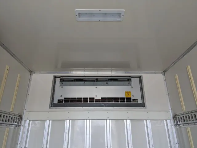 三菱 キャンター TPG-FEB80(2WD)の写真16