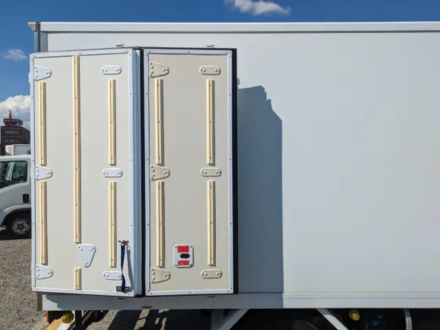 三菱 キャンター TPG-FEB80(2WD)の写真32