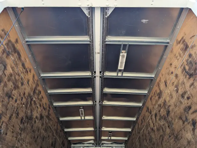 三菱 ファイター 2KG-FK61F(2WD)の写真15