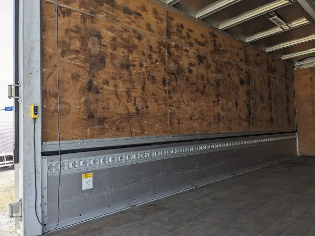 三菱 ファイター 2KG-FK61F(2WD)の写真21