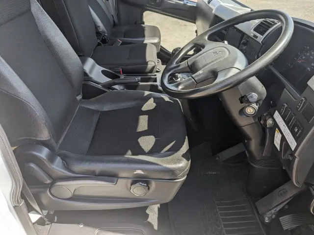 三菱 ファイター 2KG-FK61F(2WD)の写真40