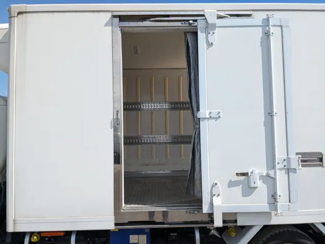 日野 デュトロ TPG-XZU712M(2WD)の写真28