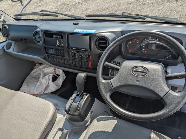 日野 デュトロ TPG-XZU712M(2WD)の写真39