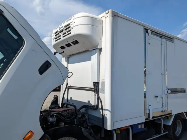 日野 デュトロ TPG-XZU712M(2WD)の写真42