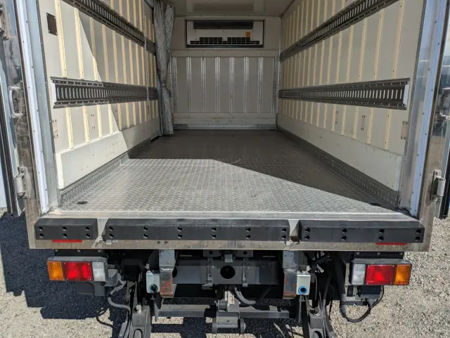 いすゞ エルフ TPG-NPR85AN(2WD)の写真13