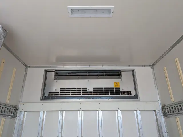 いすゞ エルフ TPG-NPR85AN(2WD)の写真17