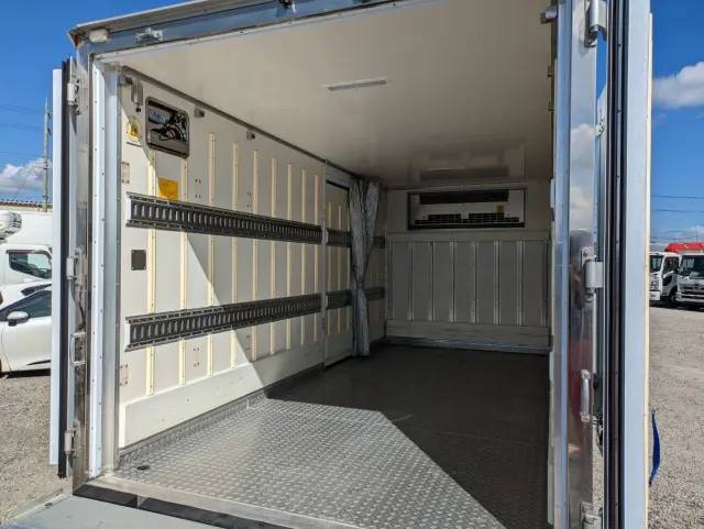 いすゞ エルフ TPG-NPR85AN(2WD)の写真20