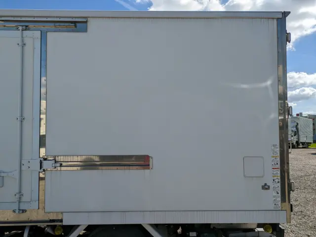 いすゞ エルフ TPG-NPR85AN(2WD)の写真22