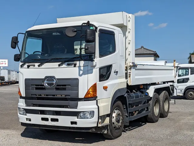 日野 プロフィア QPG-FS1AKDA(6x4)の写真1