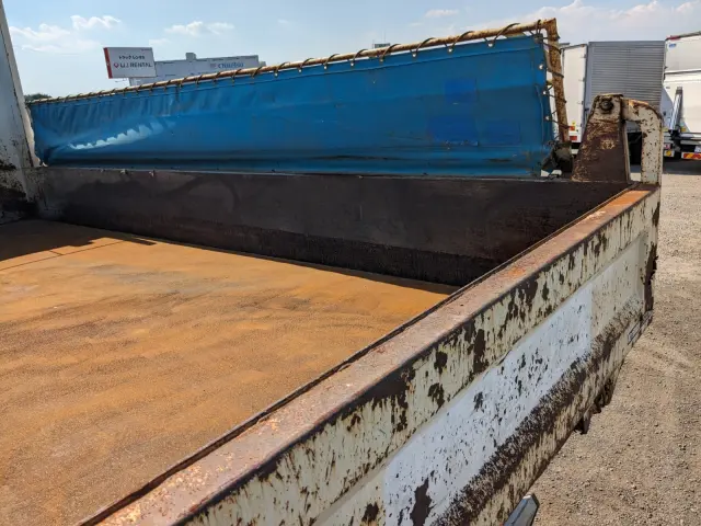 日野 プロフィア QPG-FS1AKDA(6x4)の写真16