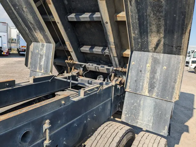 日野 プロフィア QPG-FS1AKDA(6x4)の写真29