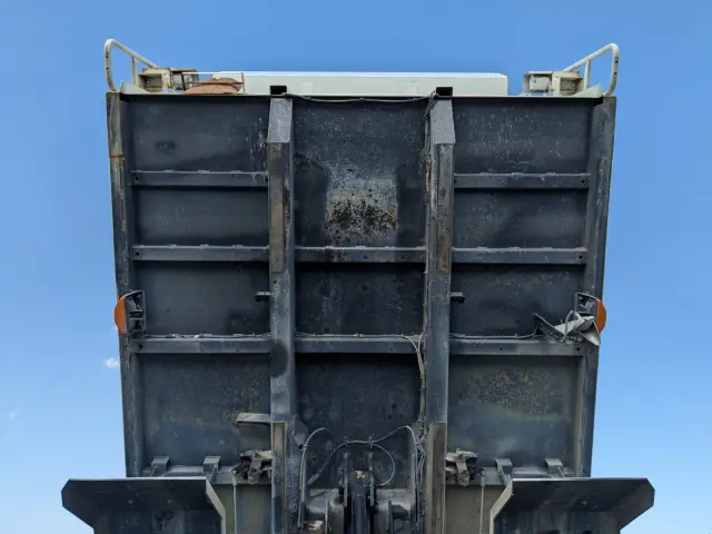 日野 プロフィア QPG-FS1AKDA(6x4)の写真32