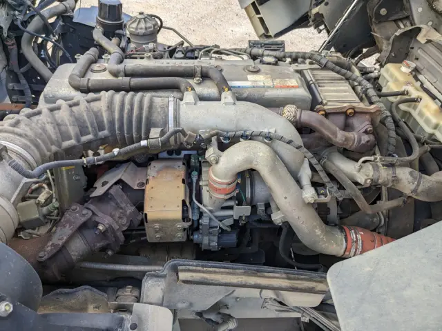 日野 プロフィア QPG-FS1AKDA(6x4)の写真47