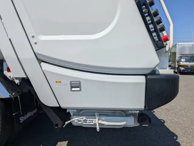 三菱 キャンター 2RG-FEAV0(2WD)の写真25