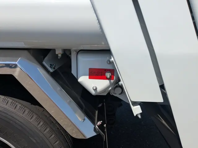 三菱 キャンター 2RG-FEAV0(2WD)の写真30