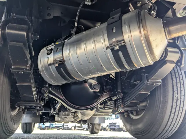 三菱 キャンター 2RG-FEAV0(2WD)の写真32