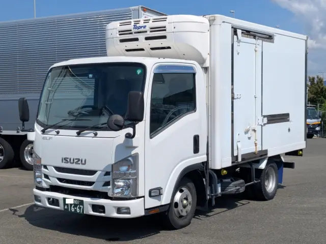 いすゞ エルフ TPG-NLR85AN(2WD)の写真1