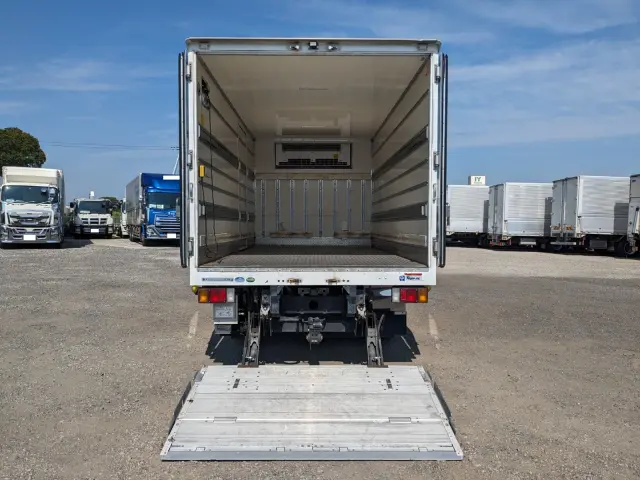 いすゞ エルフ TPG-NPR85AN(2WD)の写真11