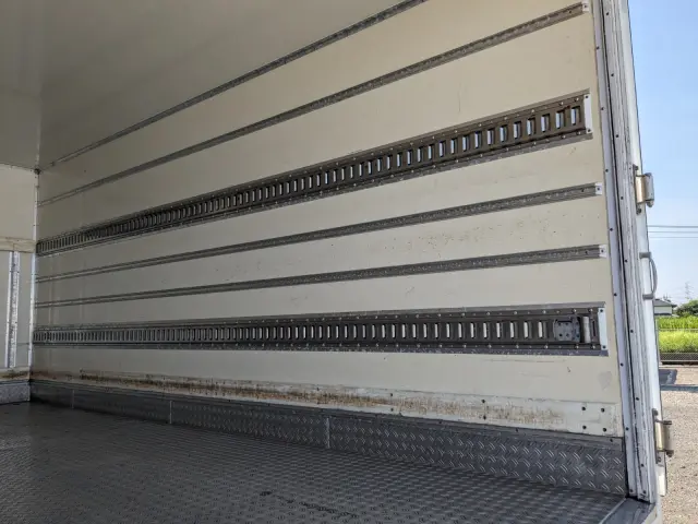 いすゞ エルフ TPG-NPR85AN(2WD)の写真22