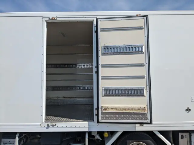 いすゞ エルフ TPG-NPR85AN(2WD)の写真30