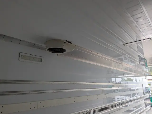 いすゞ ギガ QKG-CYJ77A(8x4)の写真28