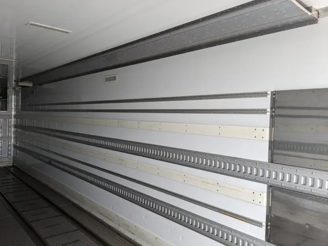 いすゞ ギガ QKG-CYJ77A(8x4)の写真29