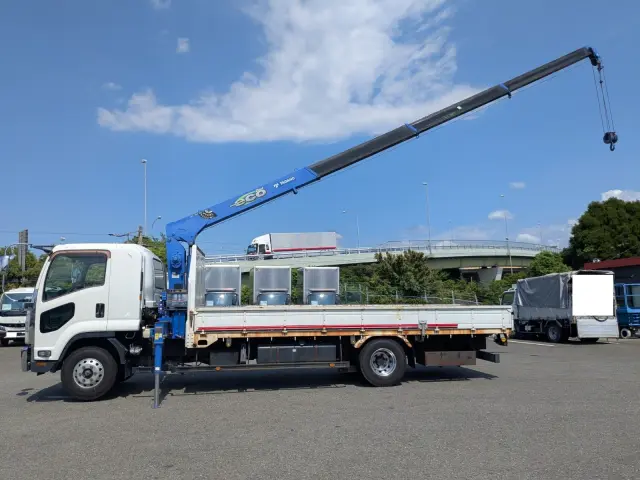 いすゞ フォワード TKG-FRR90T2(2WD)の写真27