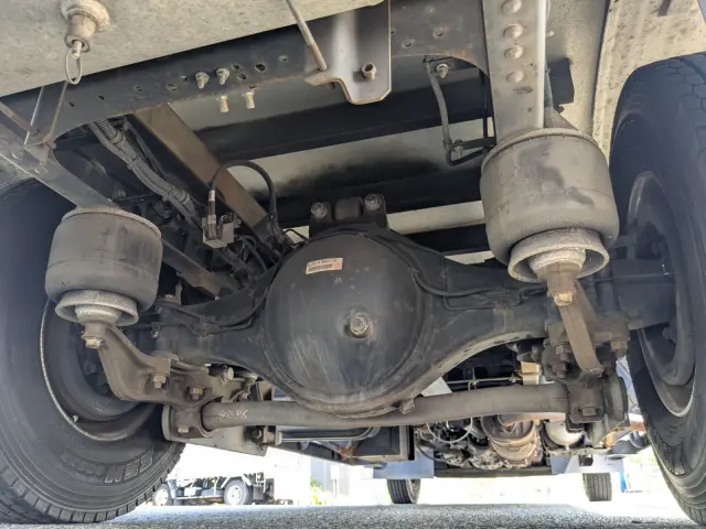 いすゞ フォワード TKG-FRR90T2(2WD)の写真31