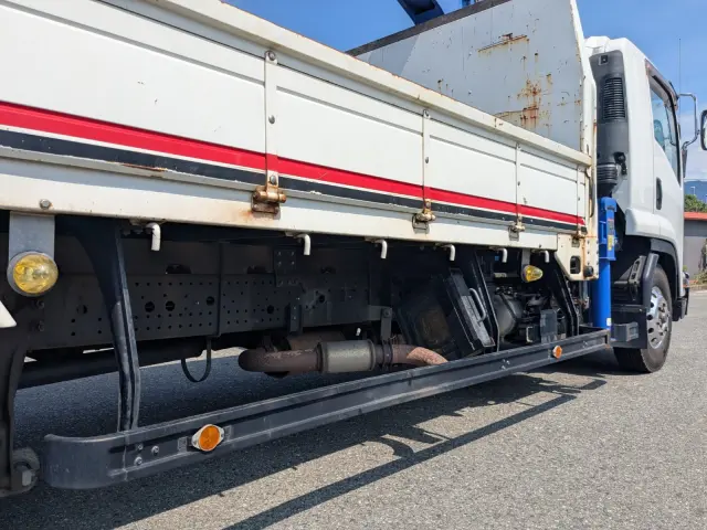 いすゞ フォワード TKG-FRR90T2(2WD)の写真32