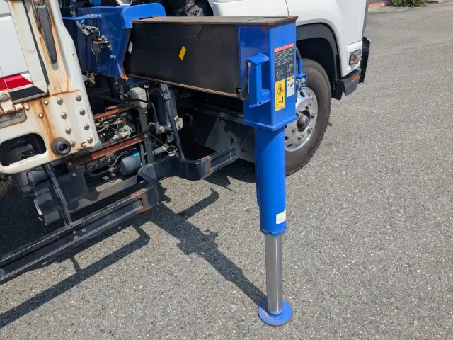 いすゞ フォワード TKG-FRR90T2(2WD)の写真33