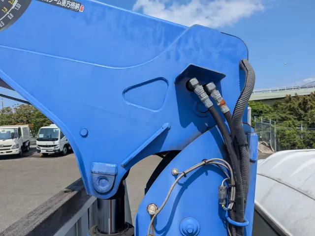 いすゞ フォワード TKG-FRR90T2(2WD)の写真38