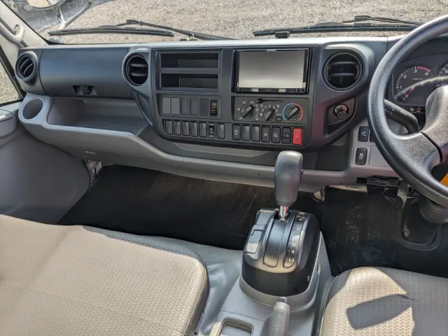 日野 デュトロ TPG-XZU710M(2WD)の写真27