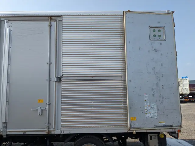 日野 デュトロ TPG-XZU710M(2WD)の写真29